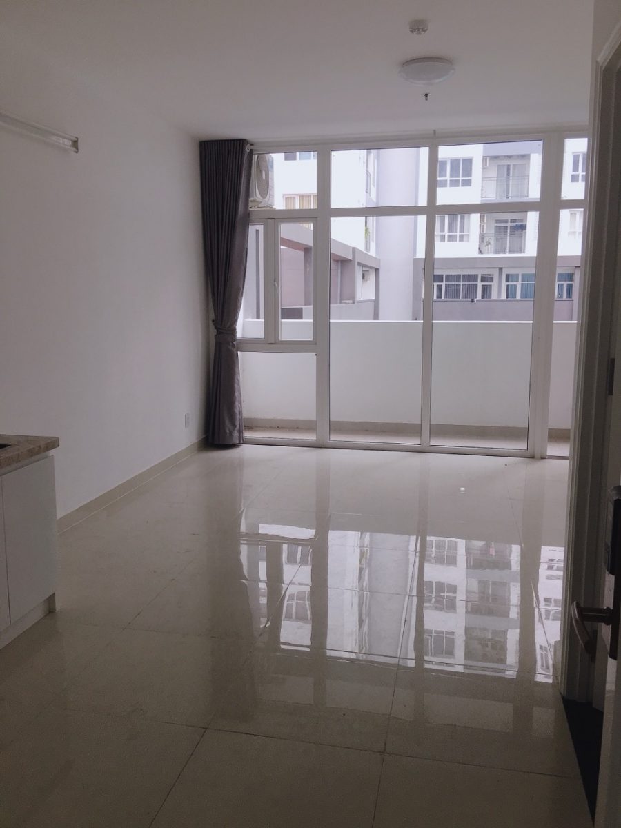 Cho thuê Officetell Florita Q7, dt 35m2 view thoáng mát văn phòng đa năng có rèm,máy lạnh giá thuê 10 triệu/tháng. LH: 0906690441